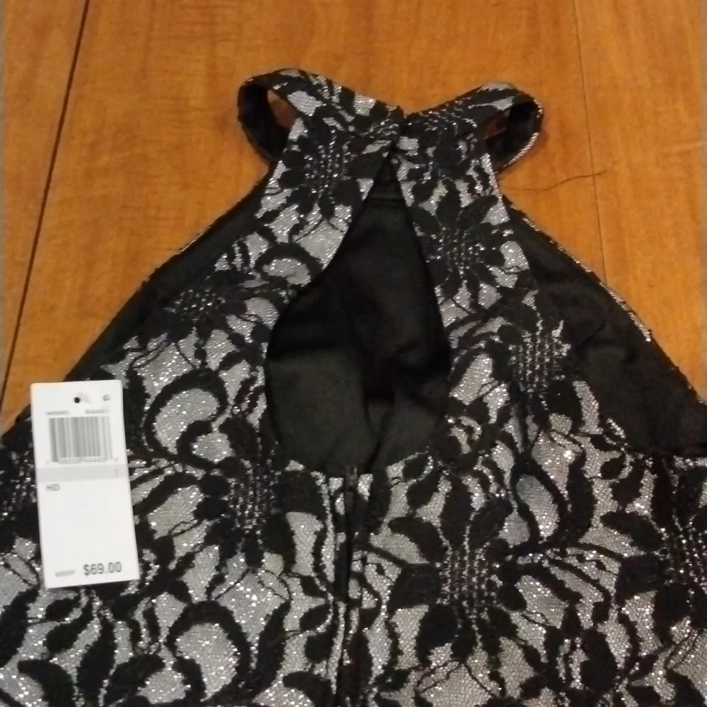 𝅺BLACK Lacey dress from Macy's. Built in bra. Brand new with tags. Size 1 - Picture 5 of 8